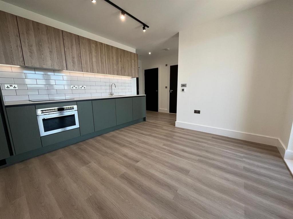 Whats App Image 2025-10-21 at 11.56.59 (5).jpeg