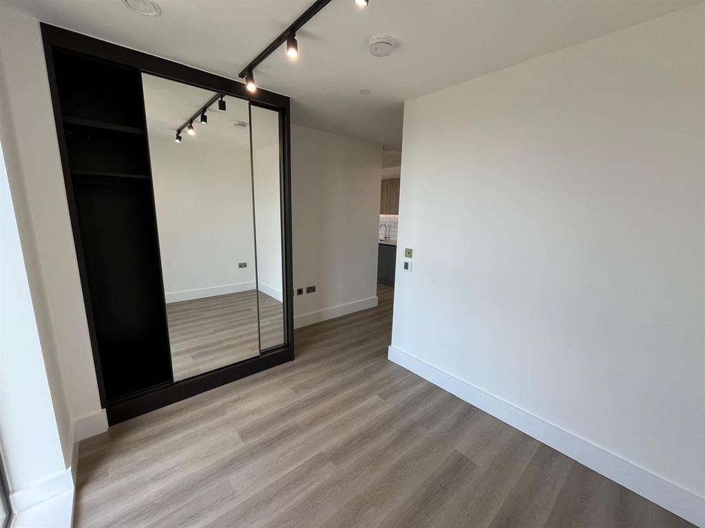 Whats App Image 2025-10-21 at 11.56.59 (7).jpeg