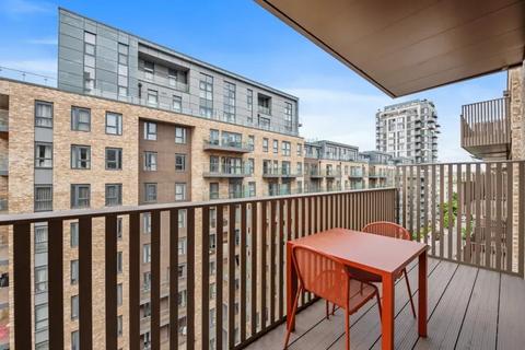 undefined, Caversham Road