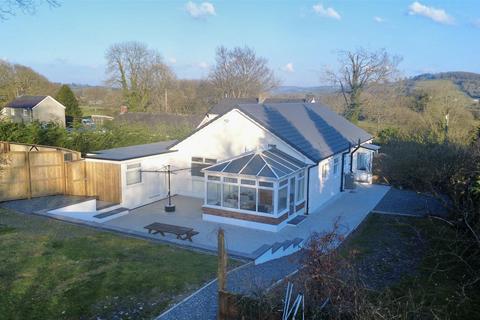 3 bedroom property with land for sale, Alltyblacca, Llanybydder
