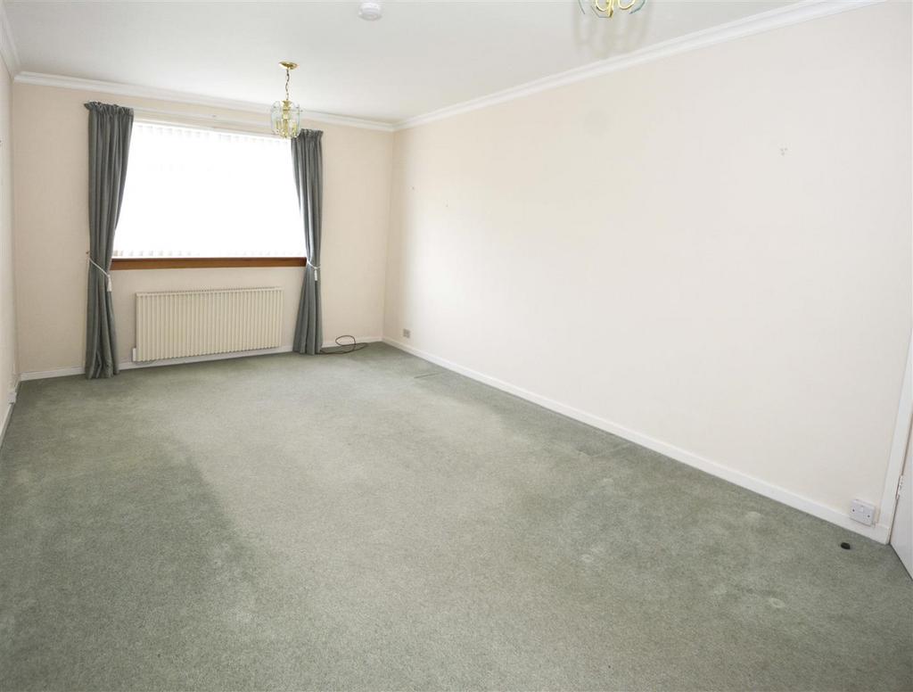 Livingroom 2.jpg
