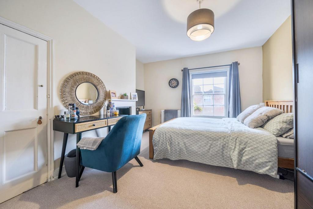 2nd view MASTER BEDROOM.jpg