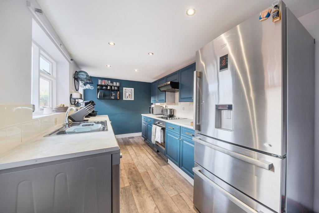 2nd view KITCHEN.jpg