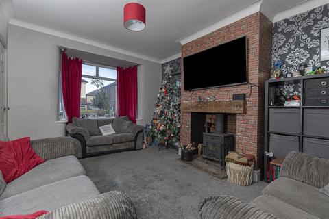 undefined, Royd Avenue, Huddersfield HD3