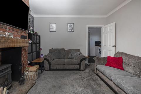 undefined, Royd Avenue, Huddersfield HD3
