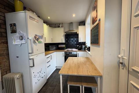undefined, Royd Avenue, Huddersfield HD3
