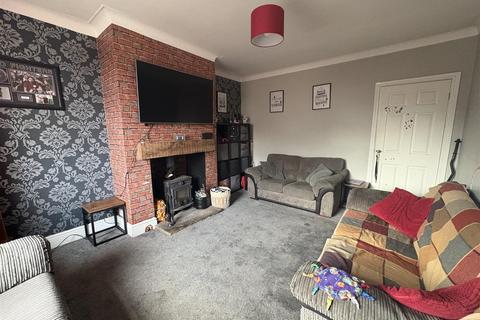 undefined, Royd Avenue, Huddersfield HD3
