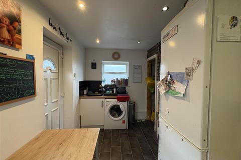 undefined, Royd Avenue, Huddersfield HD3