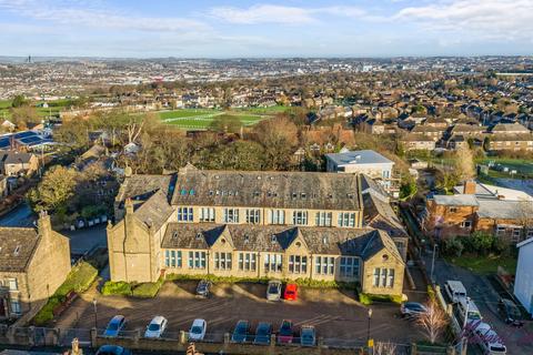 undefined, Green End, Bradford BD14