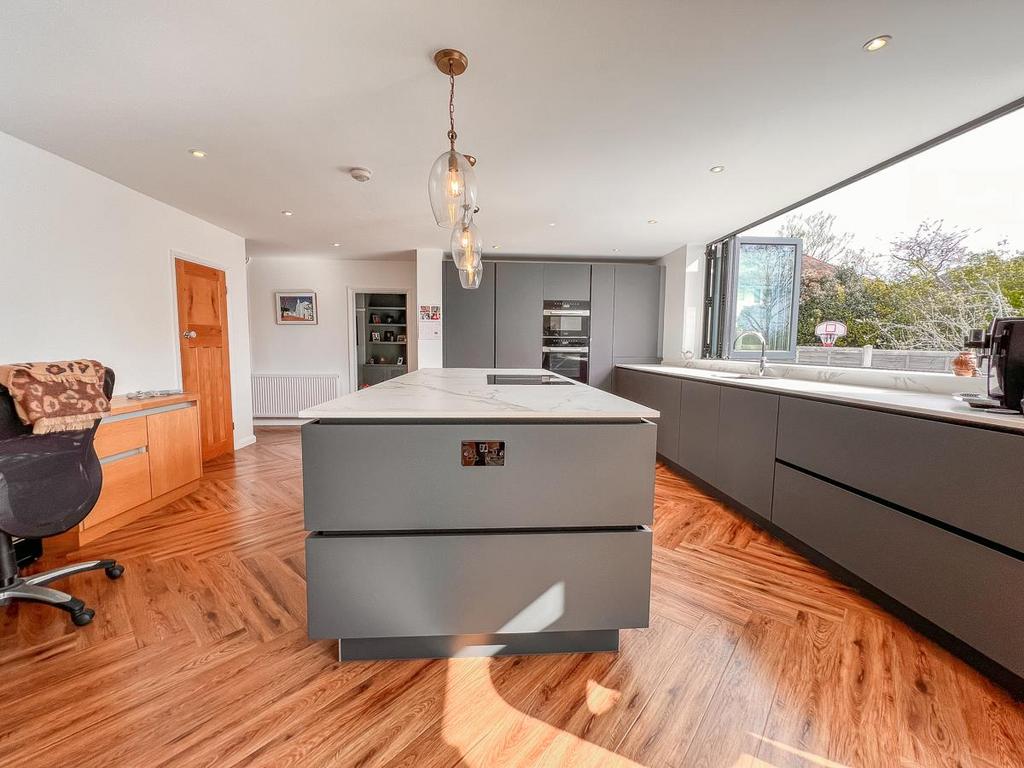 Kitchen/breakfast room/snug