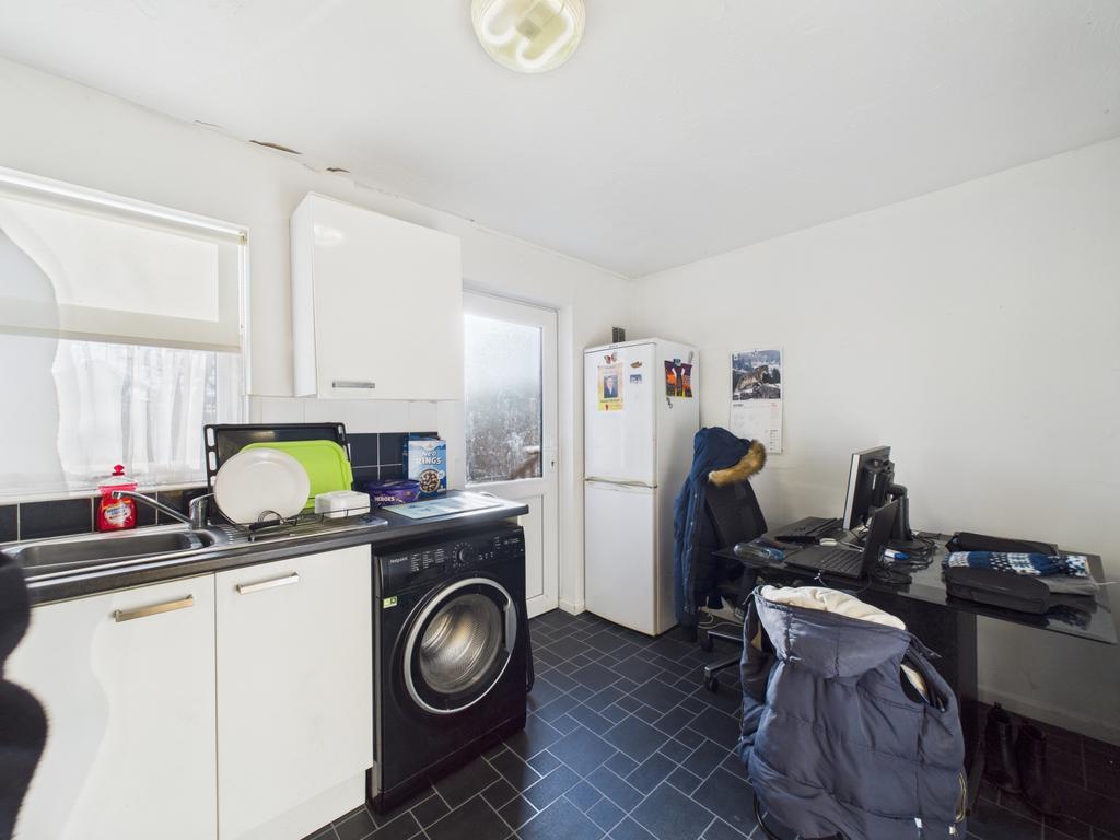 Cam02023 g0 pr0186 still003