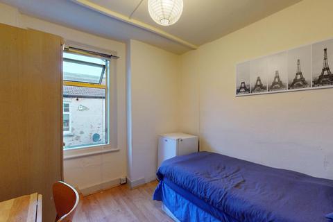 undefined, Cranhurst Road