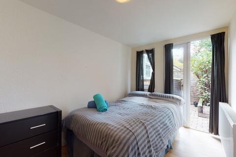 undefined, Ash Grove