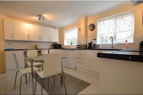 undefined, Rochford Drive, Luton, LU2