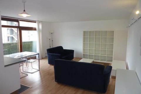 1 bedroom apartment to rent, John Trundle Court, London EC2Y