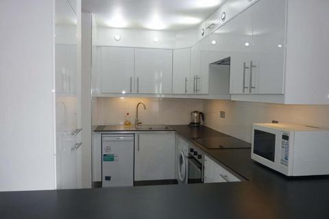 1 bedroom apartment to rent, John Trundle Court, London EC2Y