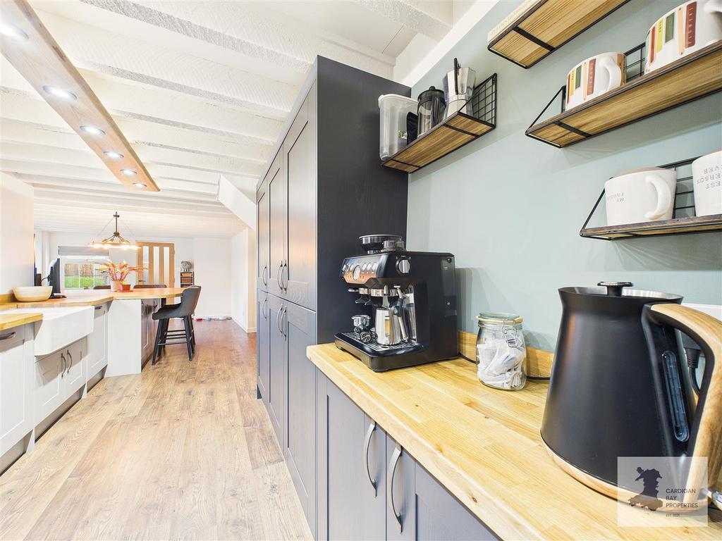 Kitchen area
