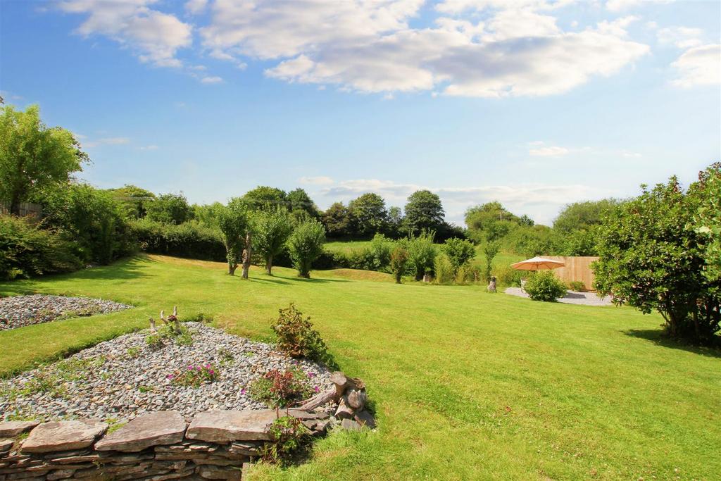 Rear Garden in the summer
