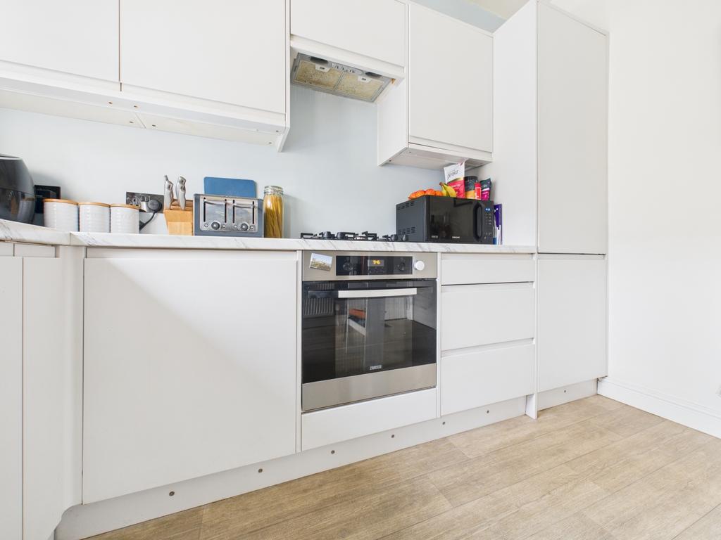 Cam03729 g0 pr0196 still009