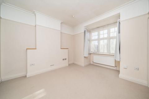 4 bedroom detached house to rent, Spencer Road, London SW20