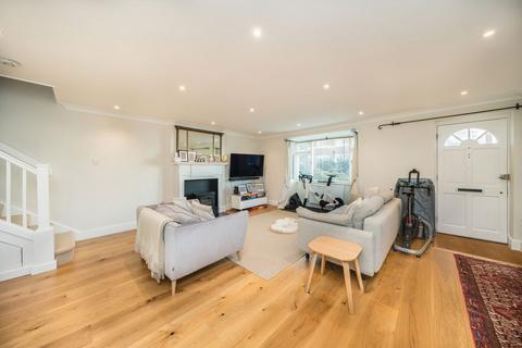 undefined, Raymond Road, London SW19