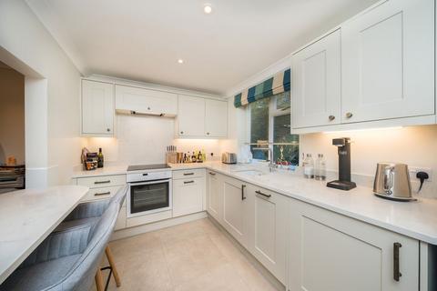 undefined, Raymond Road, London SW19