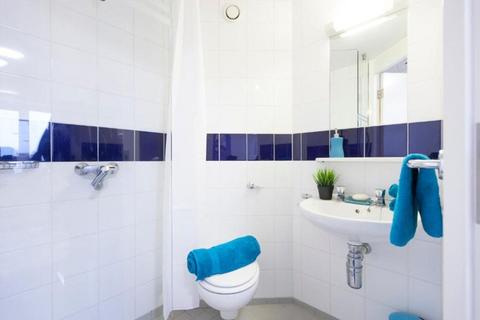 undefined, Creek Road