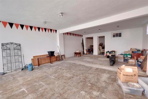 Retail property (high street) for sale, 6 Parkhouse Rd Minehead TA24 8AB