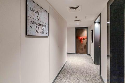 undefined, Cascade Way, W12