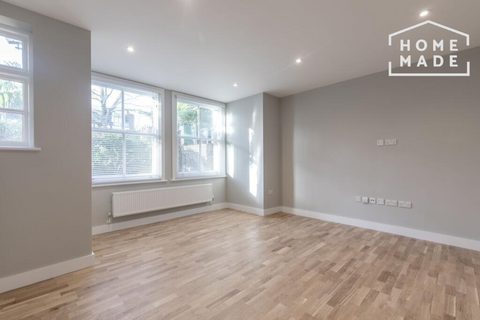 undefined, Palm Court, NW2