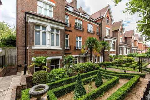 undefined, Palm Court, NW2