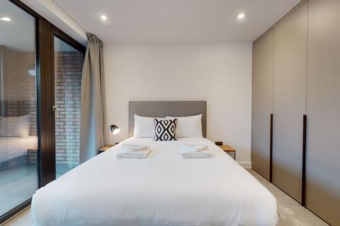 undefined, Cremer Street