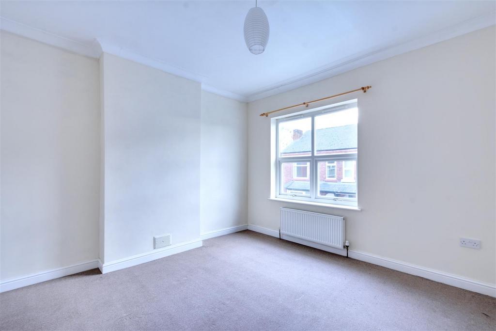 Bedroom 1.jpeg
