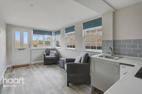 1 bedroom flat to rent, Annexe, Queens Gardens, St Neots