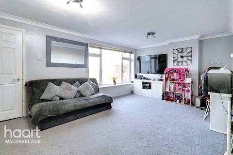 3 bedroom semi-detached house for sale, Hillborough Grove, Chatham