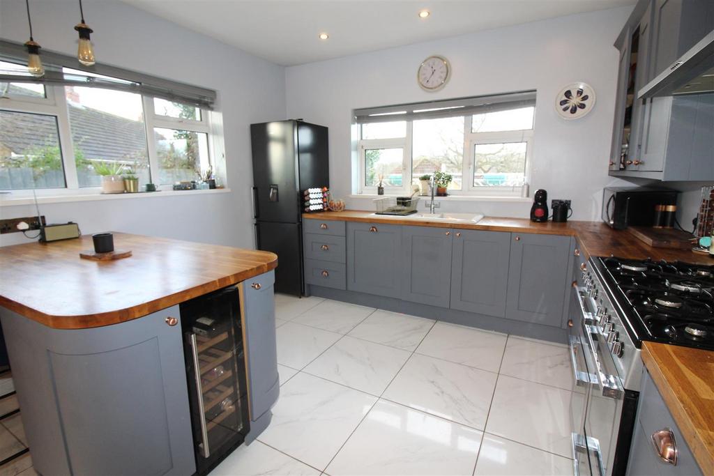 Kitchen/Family Room