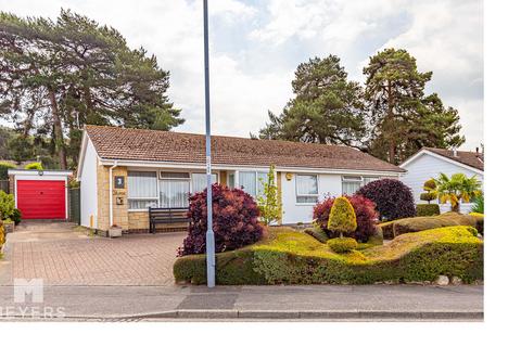 3 bedroom detached bungalow for sale, Christchurch BH23