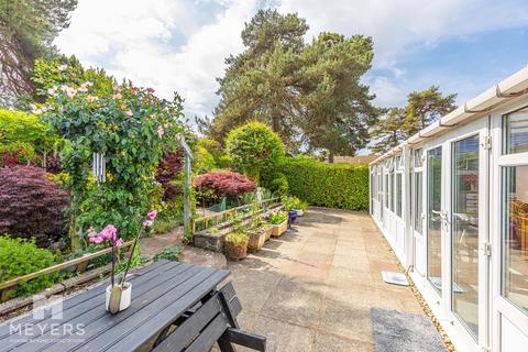 3 bedroom detached bungalow for sale, Christchurch BH23