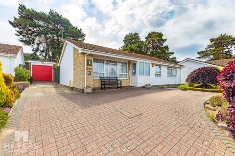 3 bedroom detached bungalow for sale, Christchurch BH23