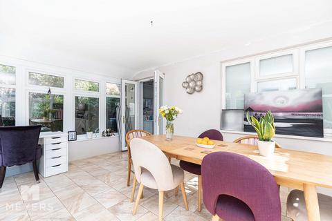 5 bedroom detached bungalow for sale, Christchurch BH23