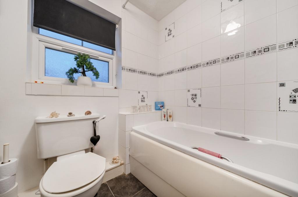 1388050-33-693b47fc8cf62-ARW