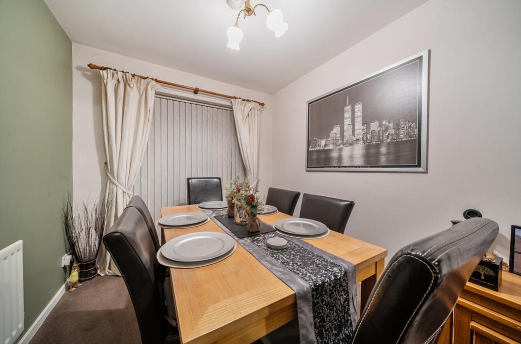 1388050-21-693b38a931c4b-ARW