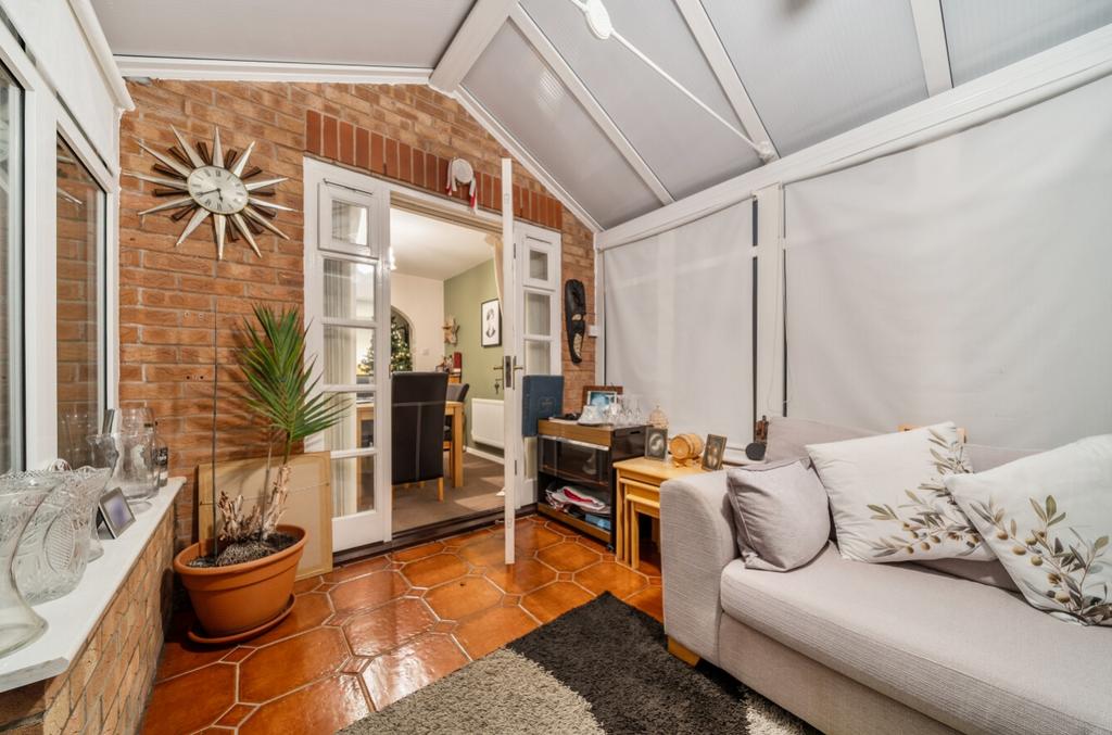 1388050-11-693b340c3b2e5-ARW