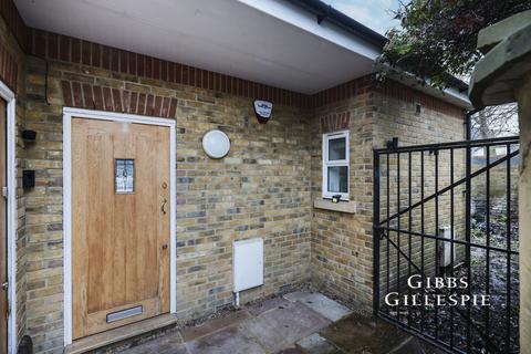 undefined, Uxbridge Road, Slough, SL1