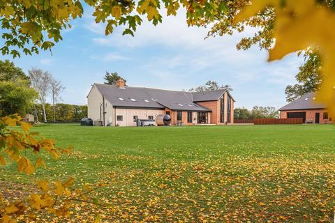 undefined, Beautiful Barn Conversion in Stibbard