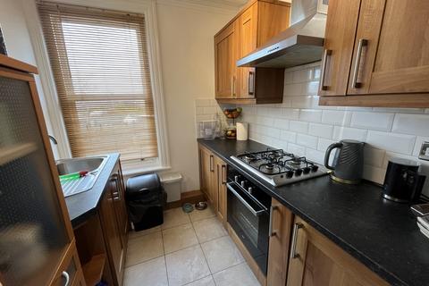 3 bedroom apartment for sale, Dragon Road, Harrogate, North Yorkshire, HG1