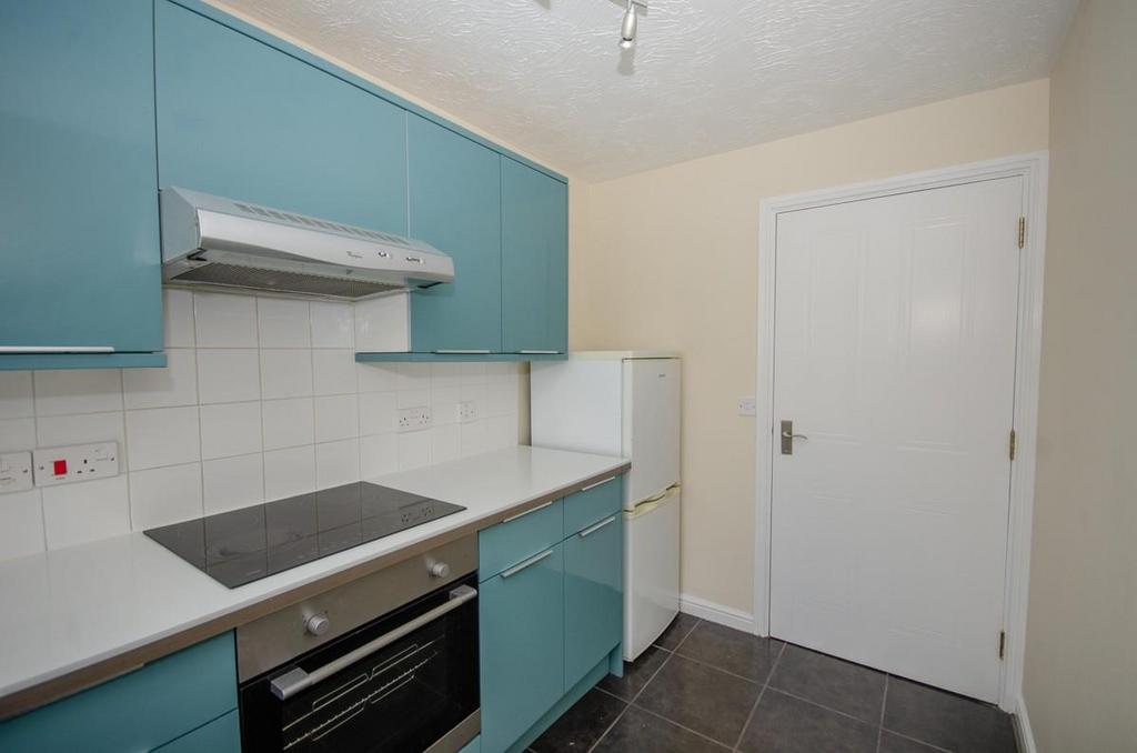 Kitchen pic 2.jpg