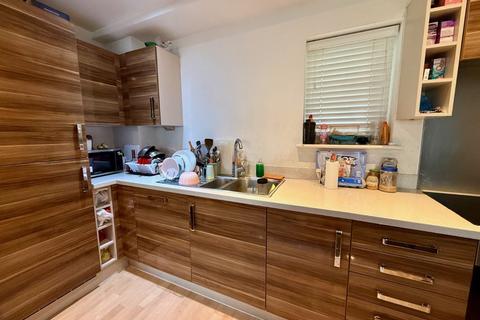 2 bedroom flat to rent, College Street, Hampshire SO14