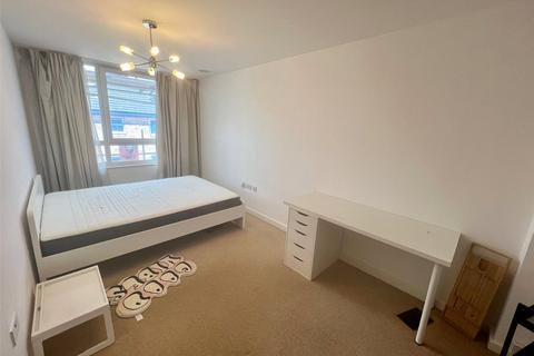2 bedroom flat to rent, College Street, Hampshire SO14