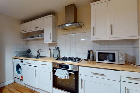 undefined, Laugan Walk